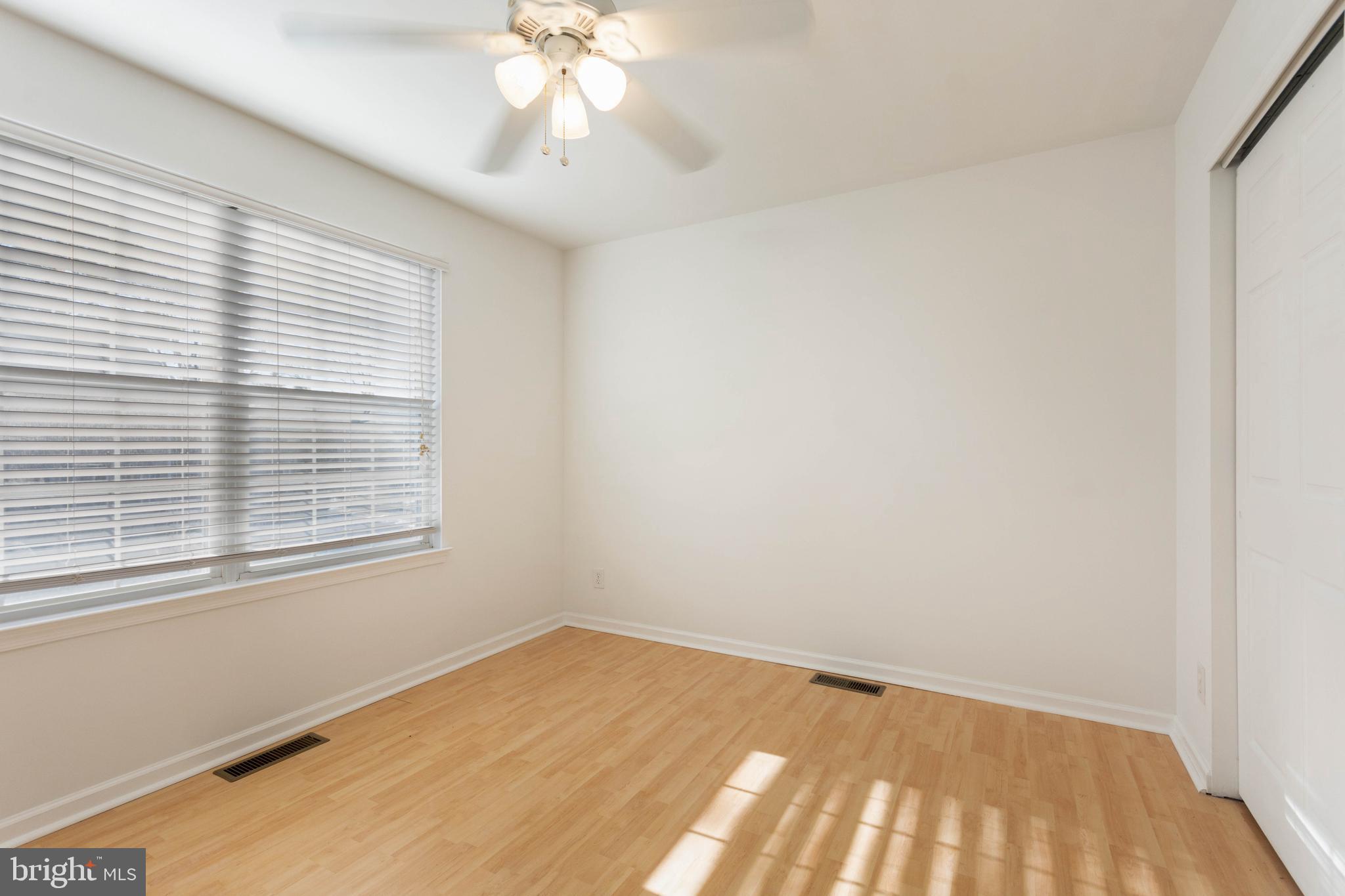 41 Jonquil Way Sicklerville, NJ 08081 - Photo 20 of 33 Bedroom 2