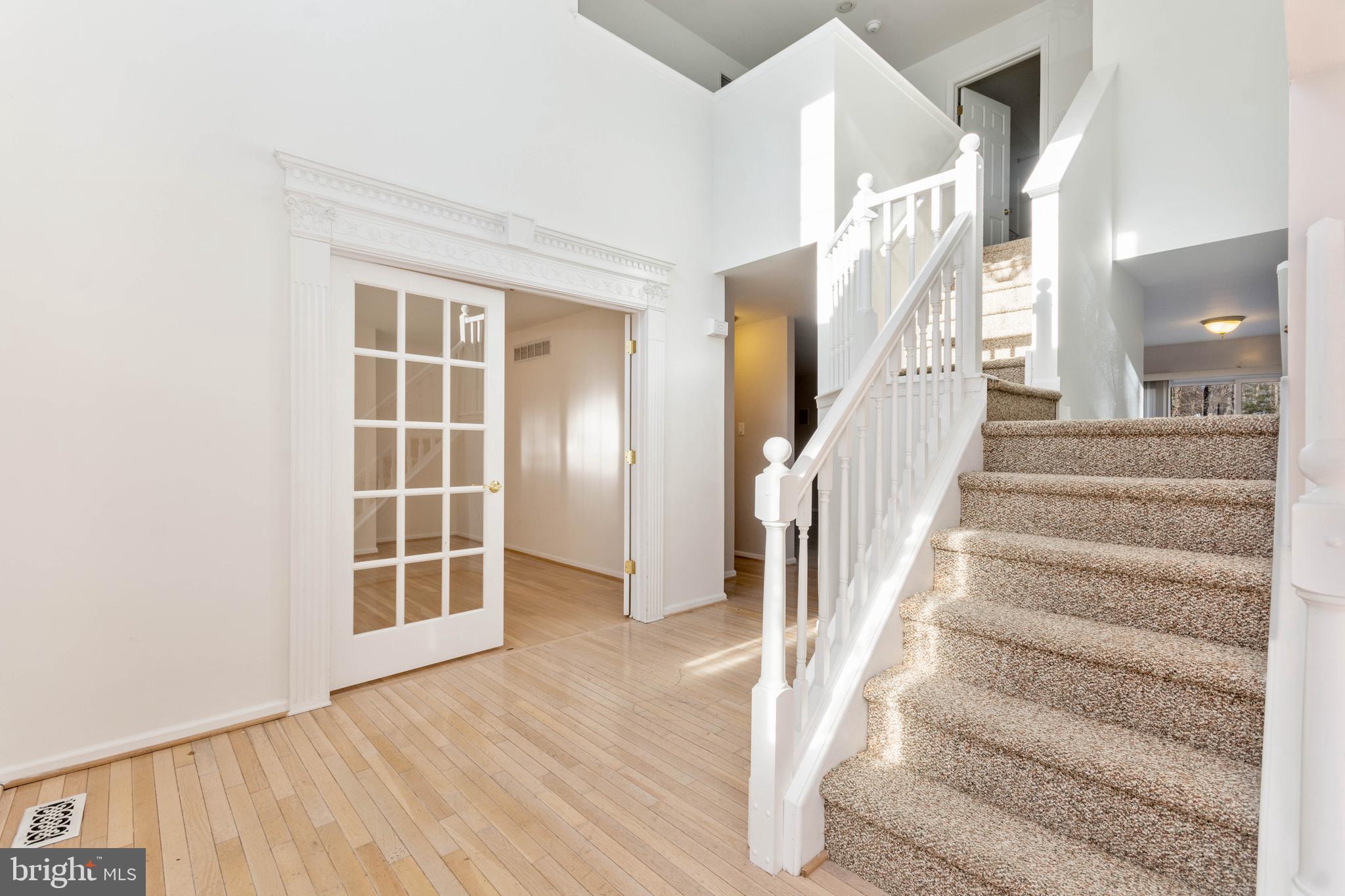41 Jonquil Way Sicklerville, NJ 08081 - Photo 3 of 33 Foyer