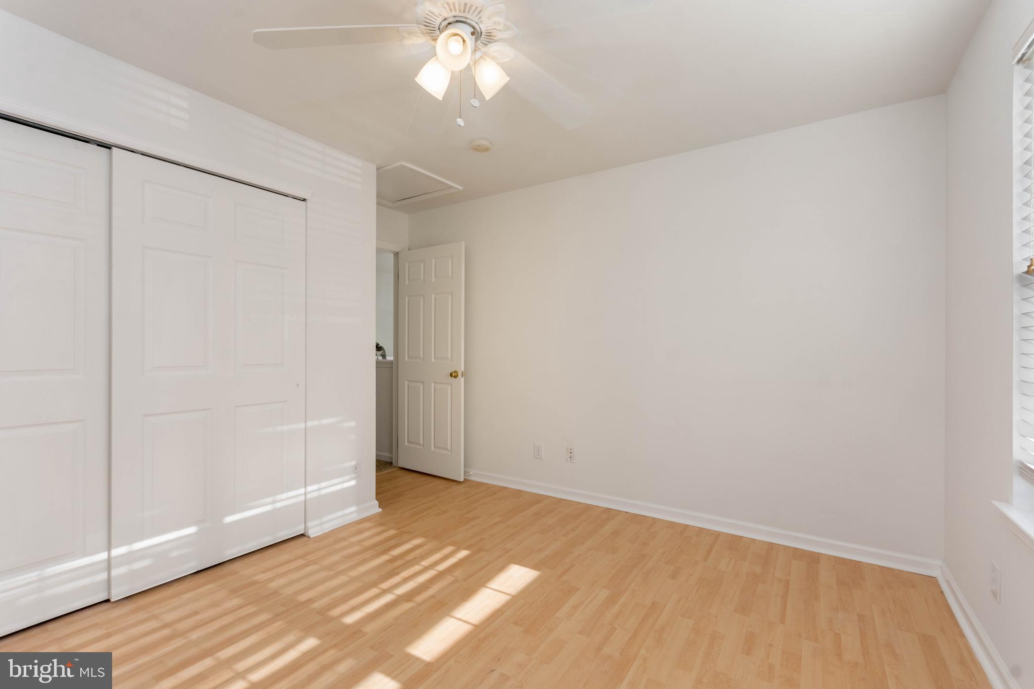 41 Jonquil Way Sicklerville, NJ 08081 - Photo 25 of 33 Bedroom 4