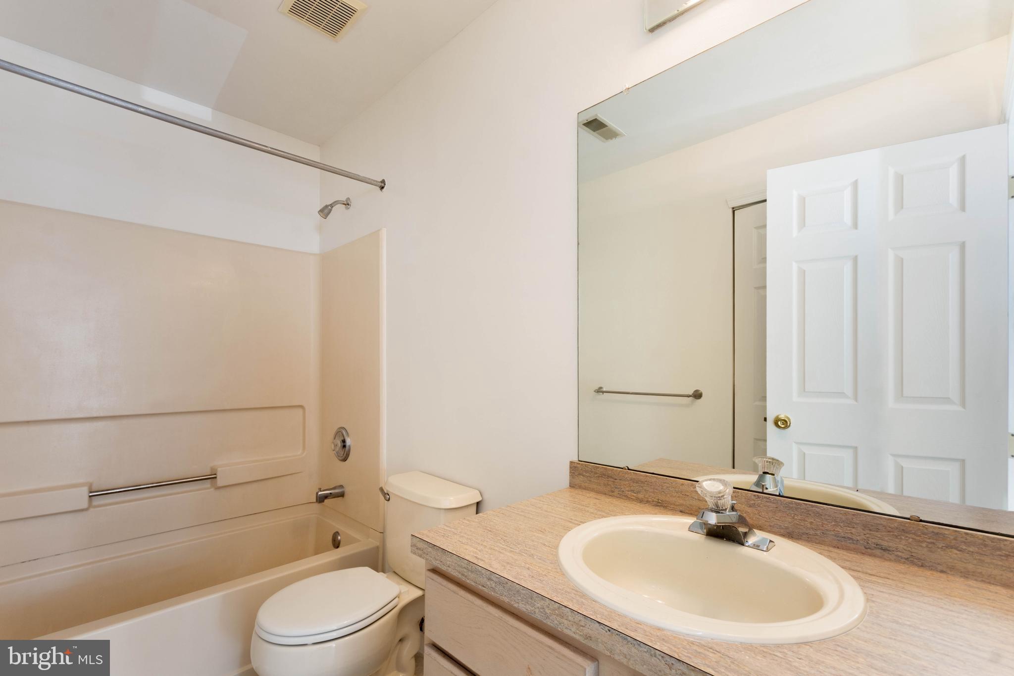 41 Jonquil Way Sicklerville, NJ 08081 - Photo 28 of 33 Hall Bath