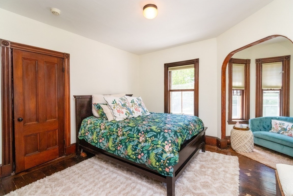 40 Ivory Street Boston, MA 02132 - Photo 9 of 28