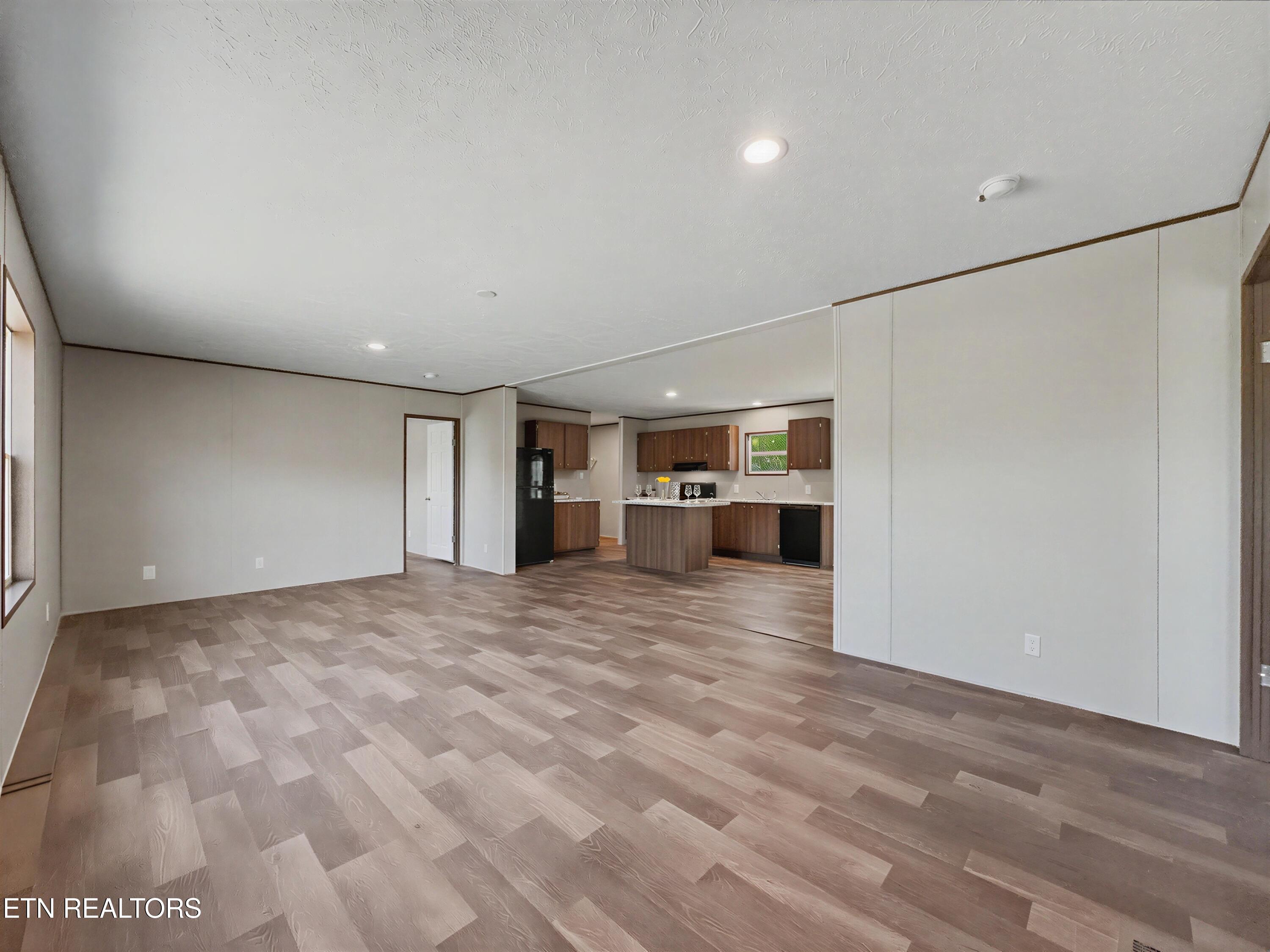 6695 West Allens Bridge Road Greeneville, TN 37743 - Photo 5 of 24 Photo Apr 09 2026_ 7 45 27 PM