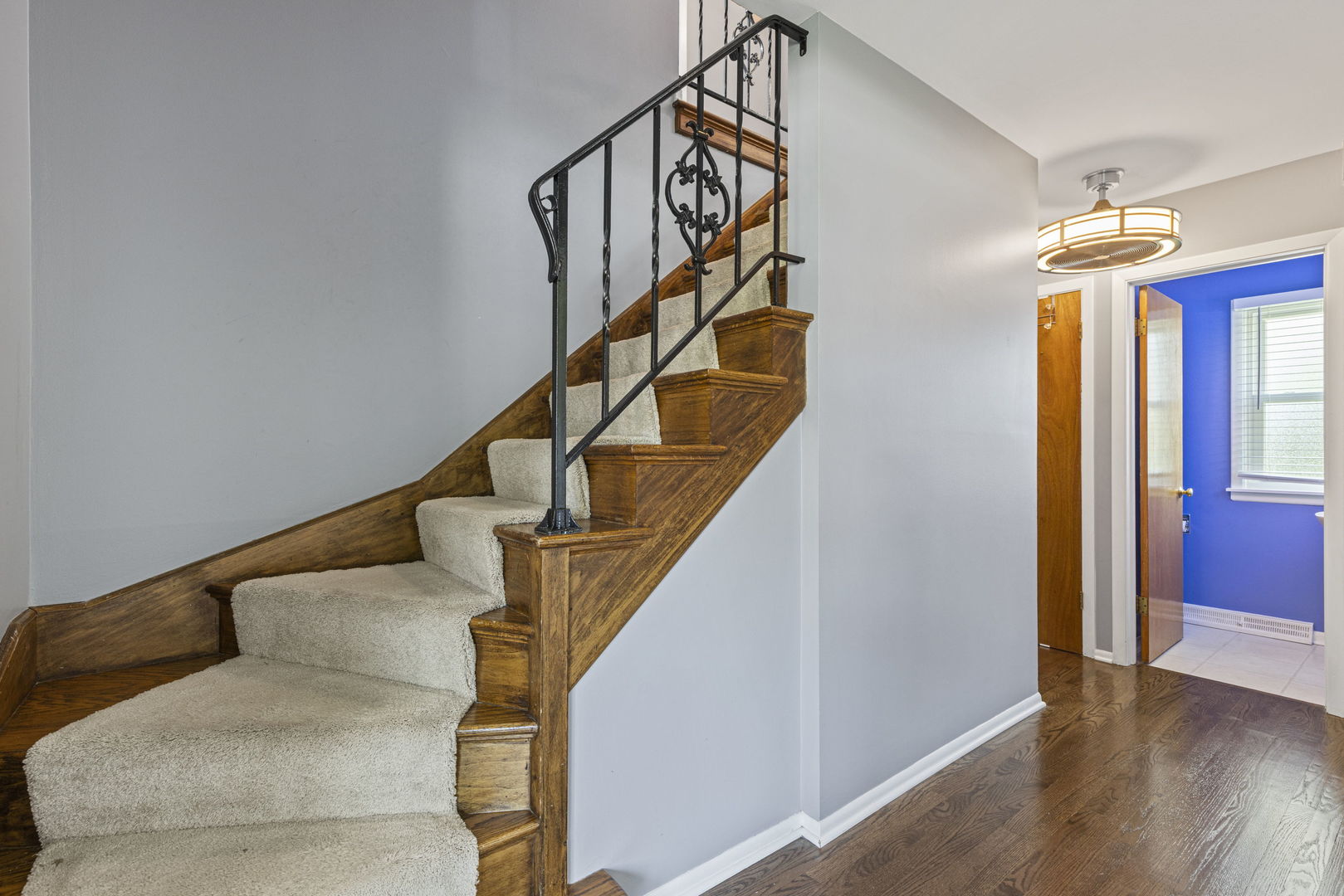 2011 Brentwood Road Northbrook, IL 60062 - Photo 12 of 28 Gallery Image 12