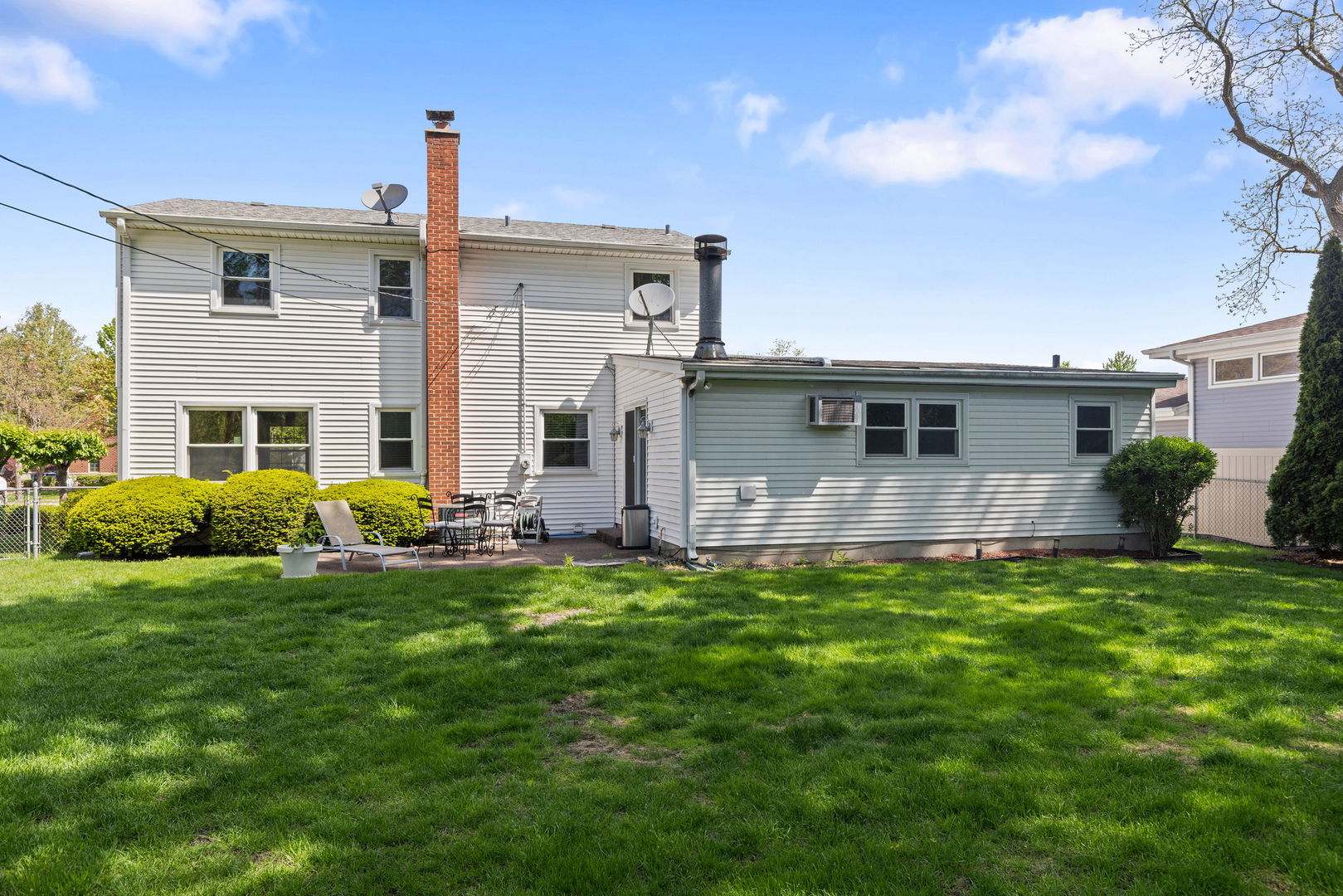 2011 Brentwood Road Northbrook, IL 60062 - Photo 21 of 28 Gallery Image 21