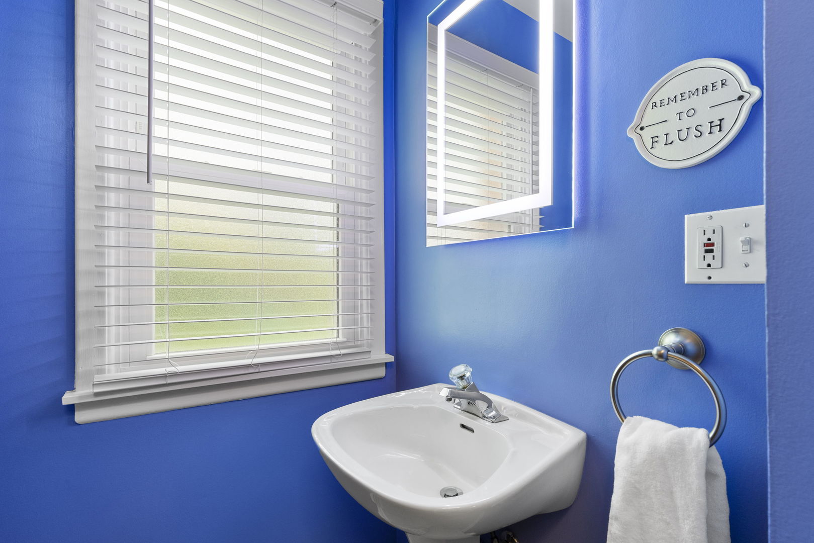 2011 Brentwood Road Northbrook, IL 60062 - Photo 9 of 28 Gallery Image 9