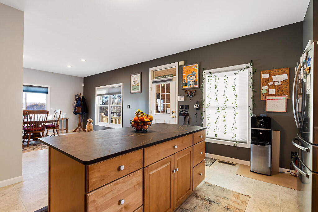 104 Cotta Lane St. Albans, ME 04971 - Photo 14 of 57 20_BP5A8593_DxO_mls