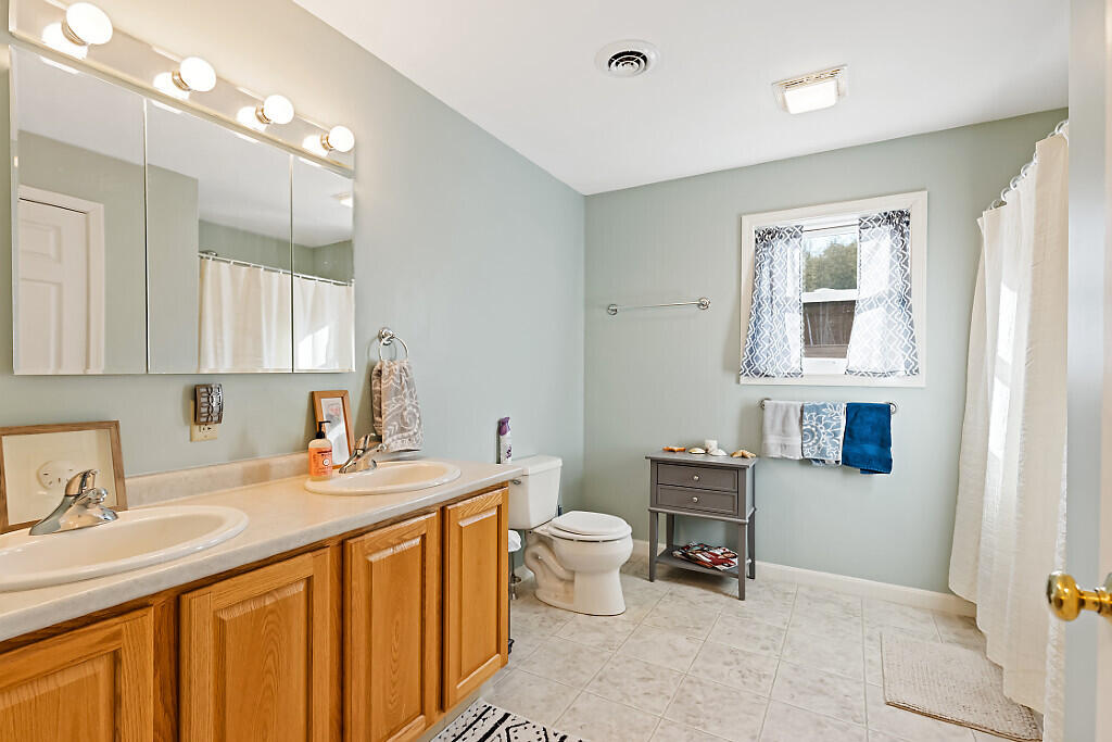 104 Cotta Lane St. Albans, ME 04971 - Photo 38 of 57 32_BP5A8629_DxO_mls