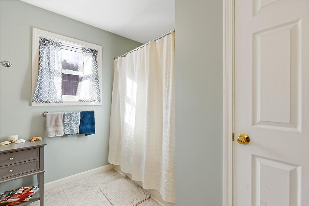 104 Cotta Lane St. Albans, ME 04971 - Photo 39 of 57 33_BP5A8632_DxO_mls