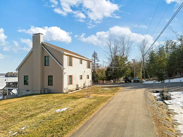 $695,000 | 104 Cotta Lane, St. Albans, ME 04971