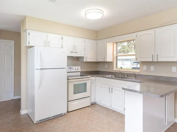 $1,600 | 1314 Cr 443 Lake, Lake Panasoffkee, FL 33538