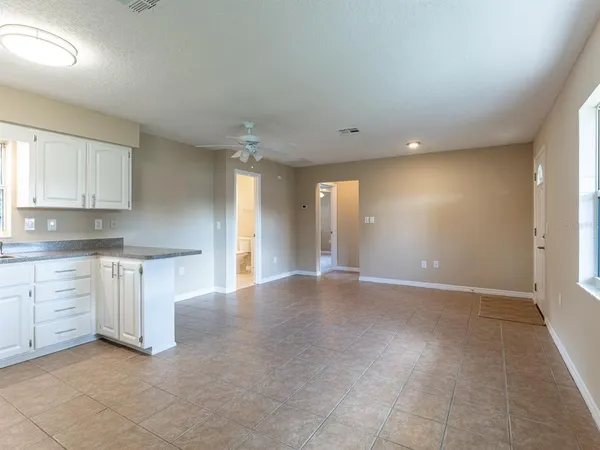 $1,600 | 1314 Cr 443 Lake, Lake Panasoffkee, FL 33538