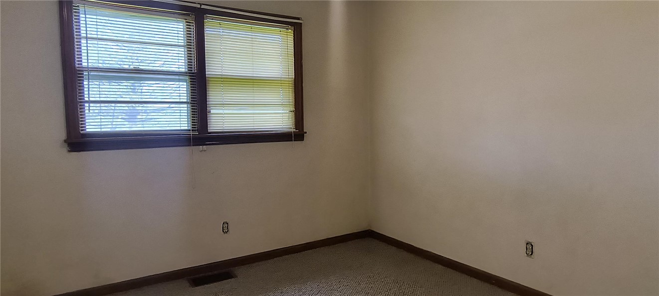 4455 East Kitridge Road Dayton, OH 45424 - Photo 18 of 58
