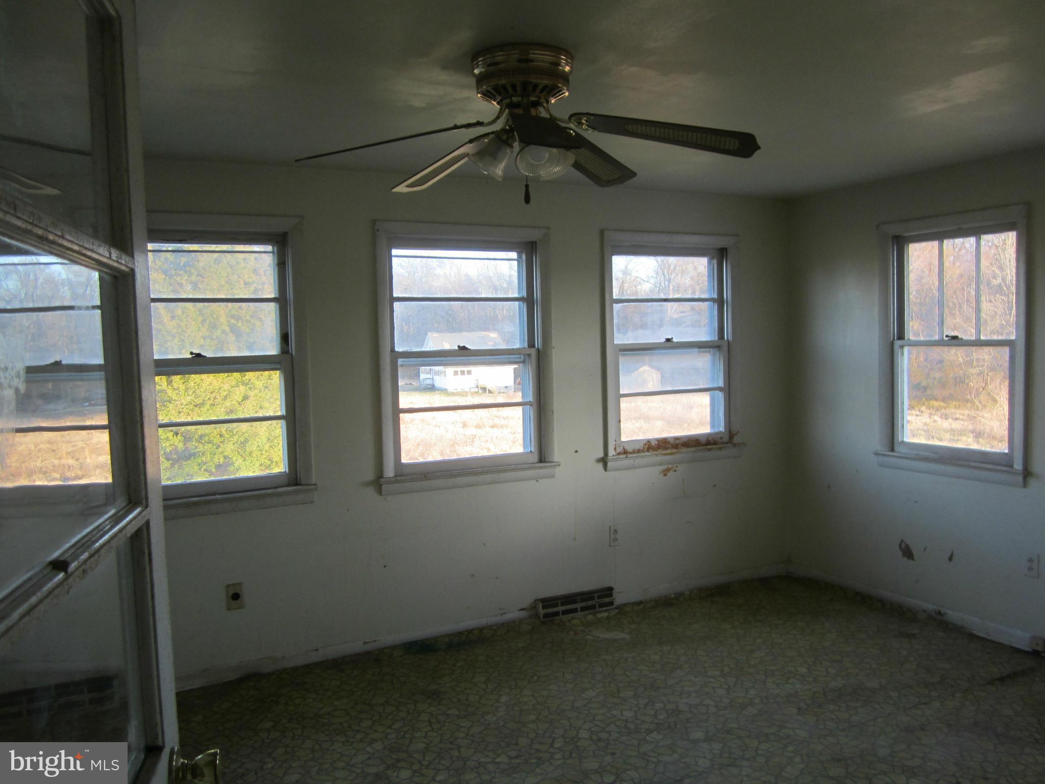 5990 Hallowing Point Road Prince Frederick, MD 20678 - Photo 4 of 19 Interior (General)