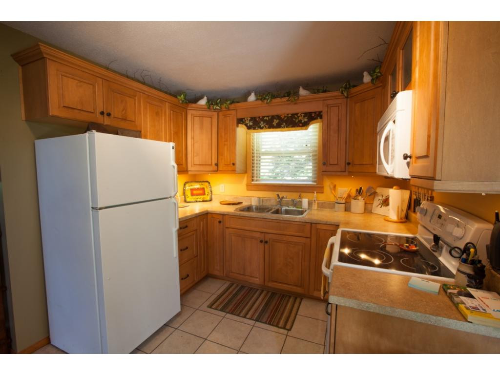 2040 Spivey Mountain Road Erwin, TN 37650 - Photo 17 of 36 Photo 17