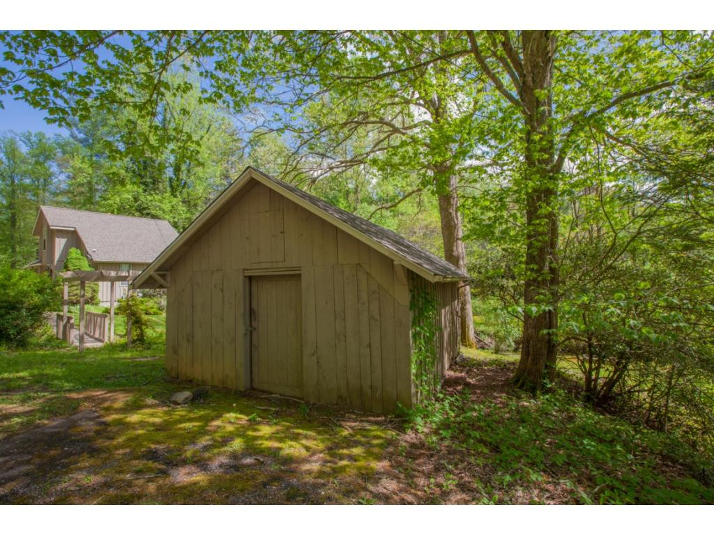 2040 Spivey Mountain Road Erwin, TN 37650 - Photo 5 of 36 Photo 5