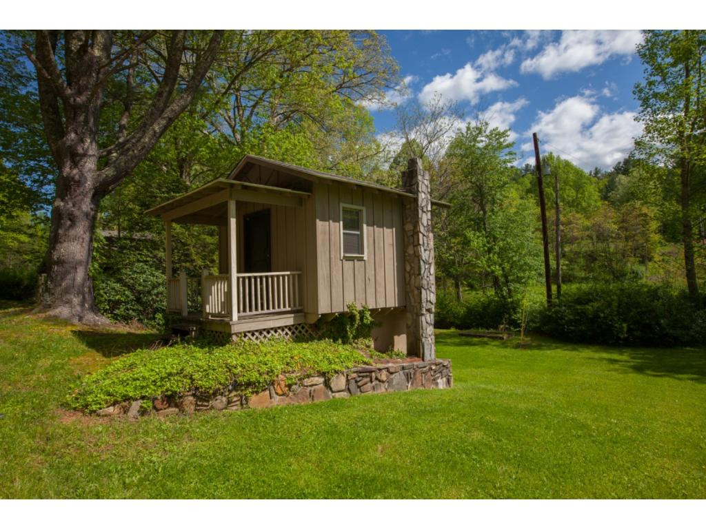 2040 Spivey Mountain Road Erwin, TN 37650 - Photo 6 of 36 Photo 6