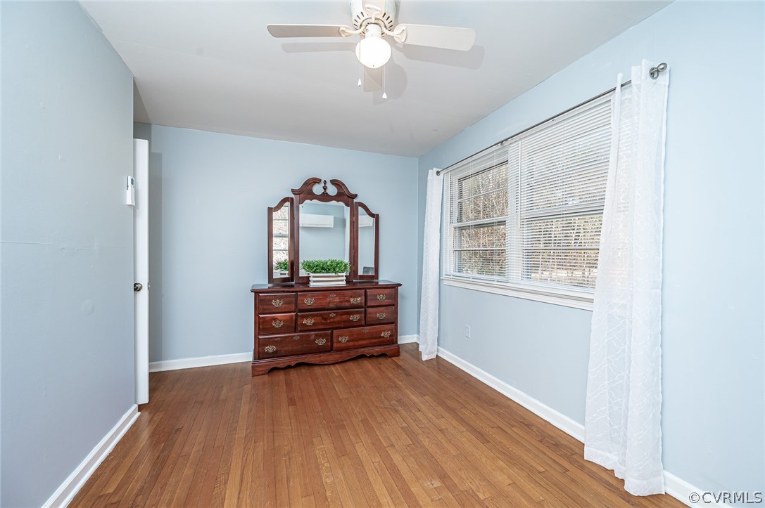 18203 West County Line Road Midlothian, VA 23112 - Photo 15 of 31 2nd Bedroom