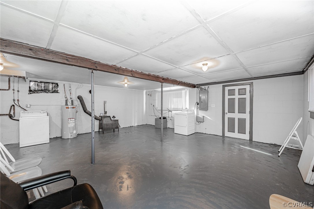 18203 West County Line Road Midlothian, VA 23112 - Photo 19 of 31 Full Basement with windows!