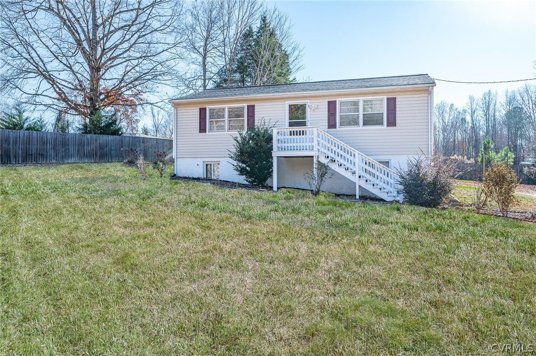 18203 West County Line Road Midlothian, VA 23112 - Photo 2 of 31 Welcome home to country living on 1/2 acre just 10 min from West Chester!