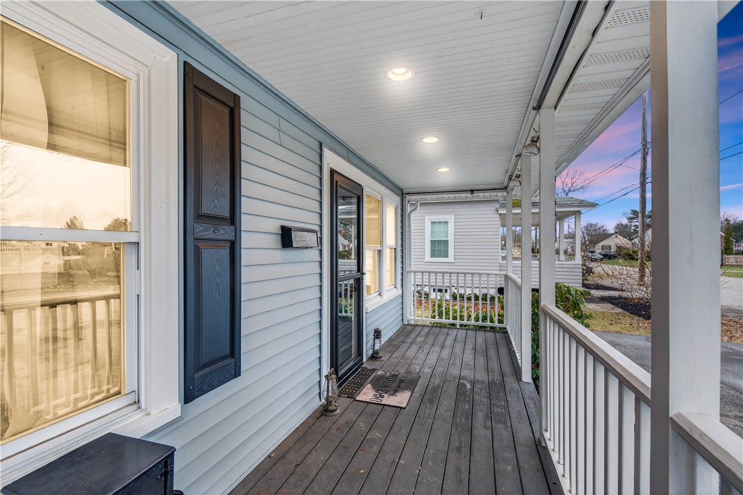 122 Leigh Street Warwick, RI 02889 - Photo 2 of 22