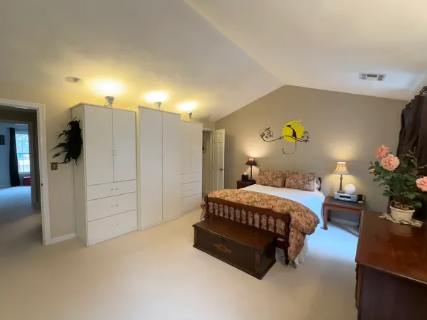 $3,500 | 55 West Street, Unit 7, Medfield, MA 02052