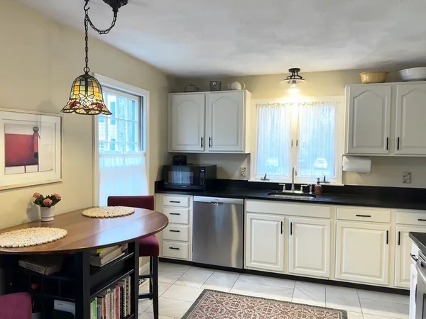 $3,500 | 55 West Street, Unit 7, Medfield, MA 02052