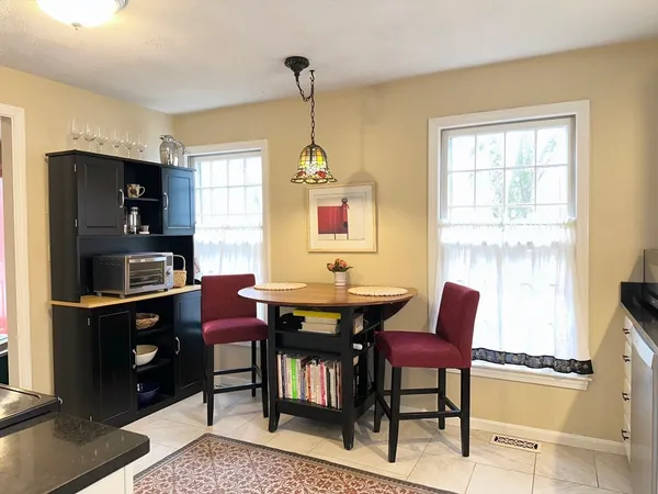 $3,500 | 55 West Street, Unit 7, Medfield, MA 02052