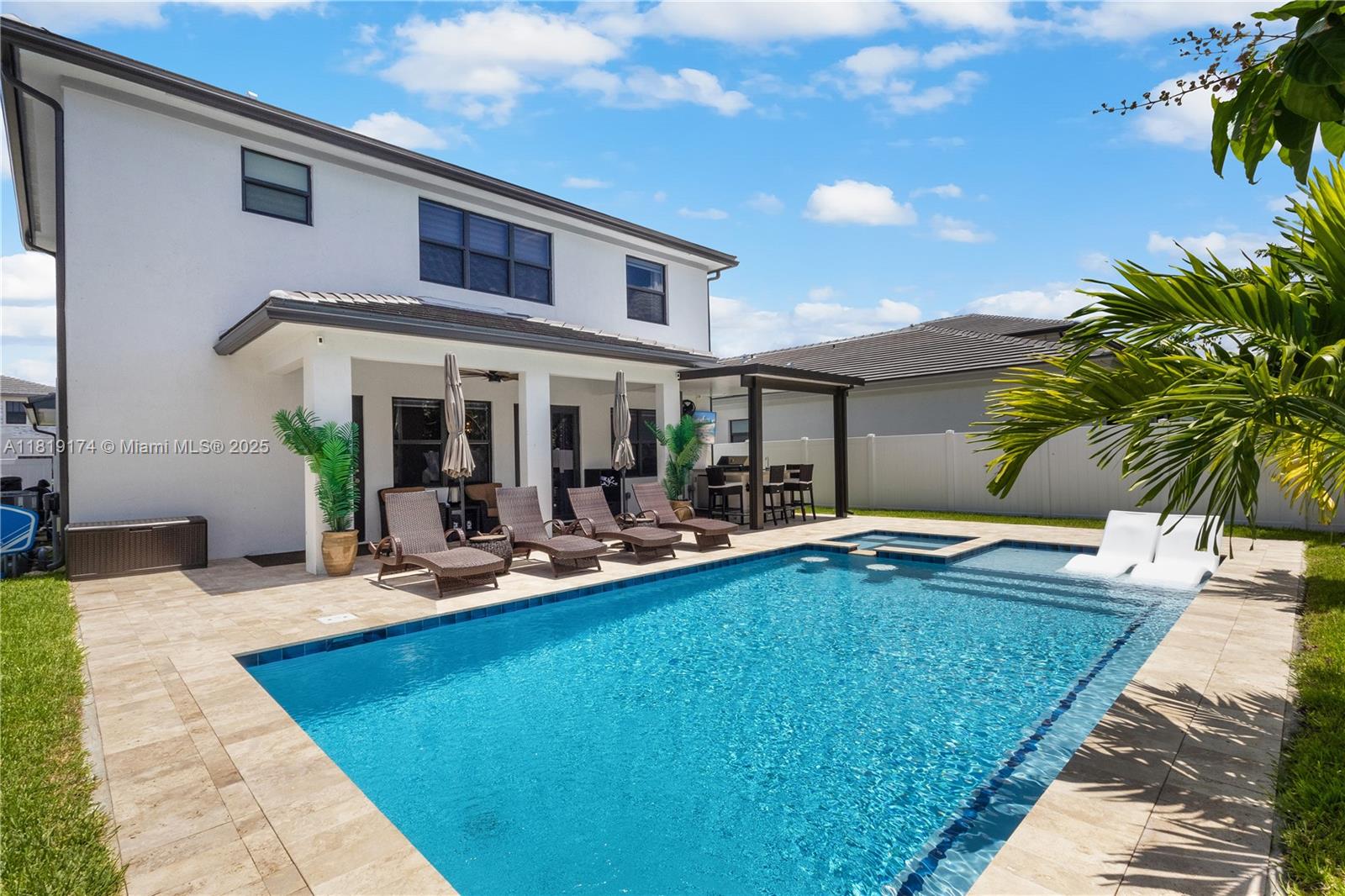 17540 Southwest 46th Street Miramar, FL 33029 - Photo 2 of 70 Gallery Image 2