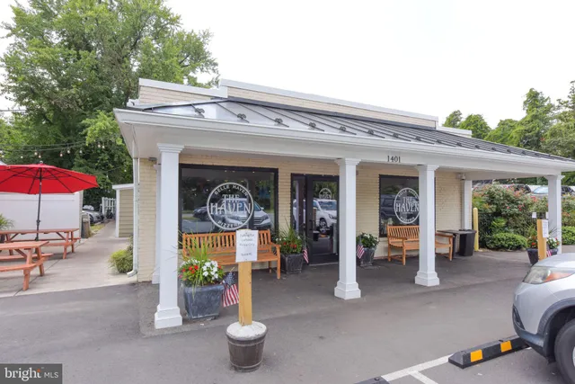 $899,000 | 6323 Barrister Place, Alexandria, VA 22307