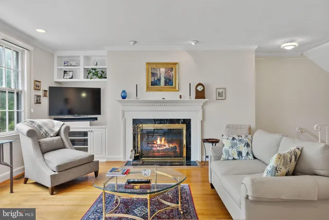 $899,000 | 6323 Barrister Place, Alexandria, VA 22307