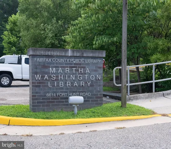 $899,000 | 6323 Barrister Place, Alexandria, VA 22307