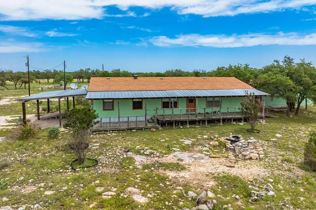 $595,000 | 3526 Stapp Ranch Road, Harper, TX 78631