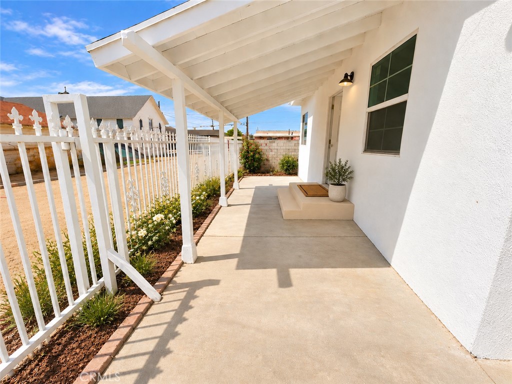 922 Center Street Riverside, CA 92507 - Photo 1 of 22 Front Door Virtually Staged