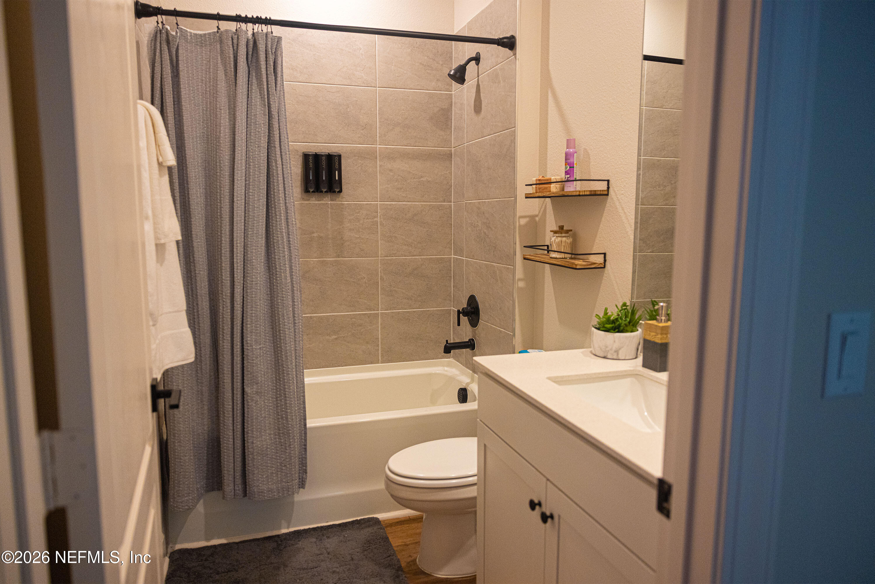 953 Morgans Treasure Road St. Augustine, FL 32084 - Photo 33 of 51 Hall Bath
