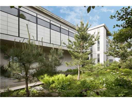 61 Quoquonset Lane Little Compton, RI 02837 - Photo 4 of 10 Exterior Front.