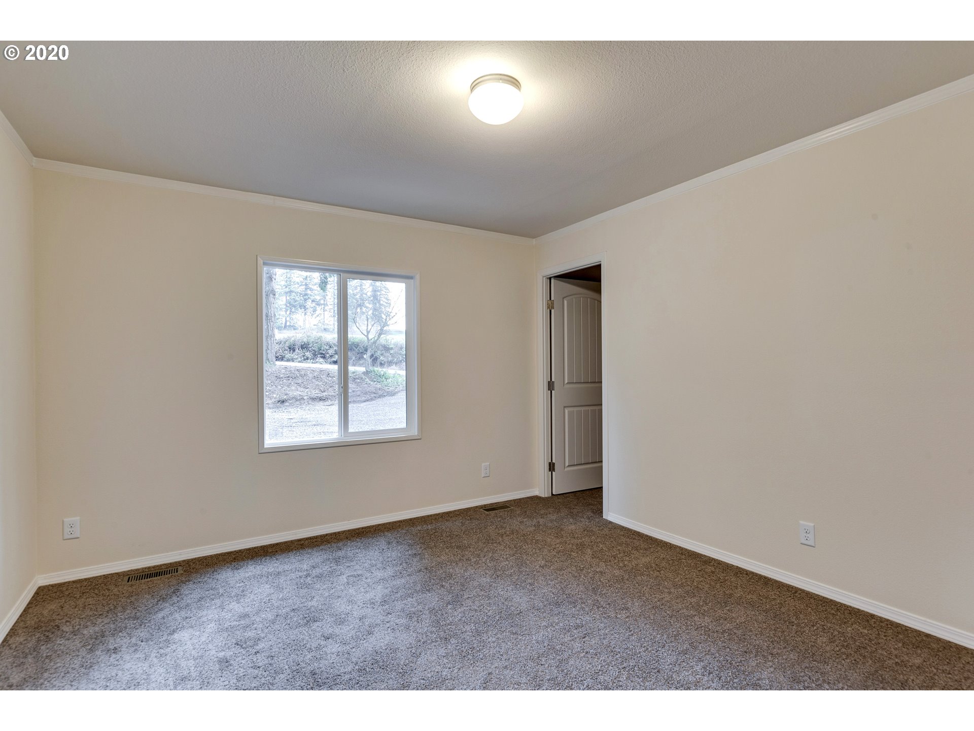 24533 Southeast Howlett Road Eagle Creek, OR 97022 - Photo 18 of 23 Gallery Image 18