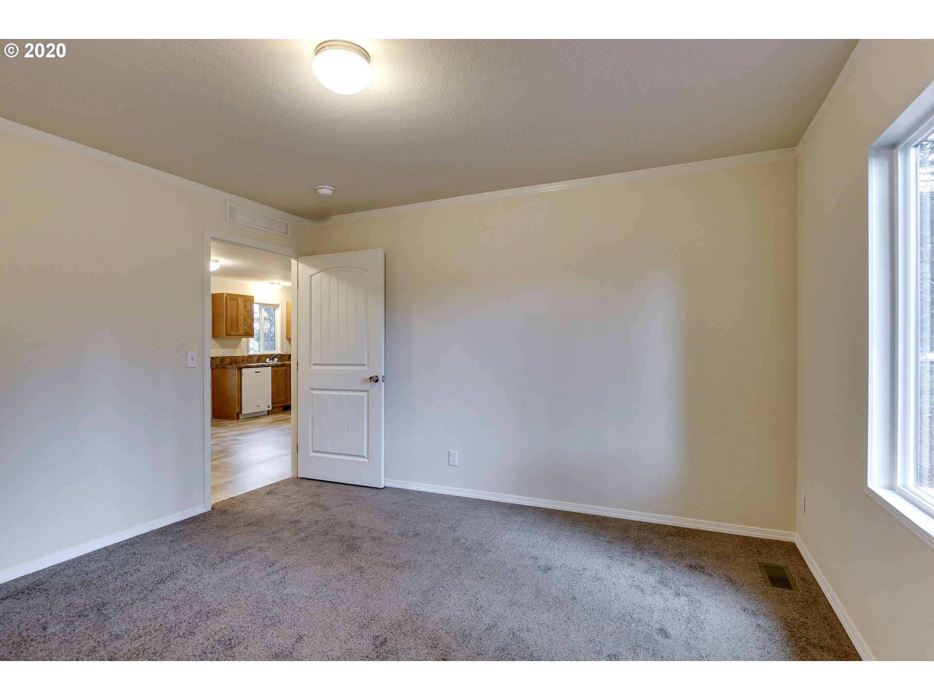 24533 Southeast Howlett Road Eagle Creek, OR 97022 - Photo 19 of 23 Gallery Image 19