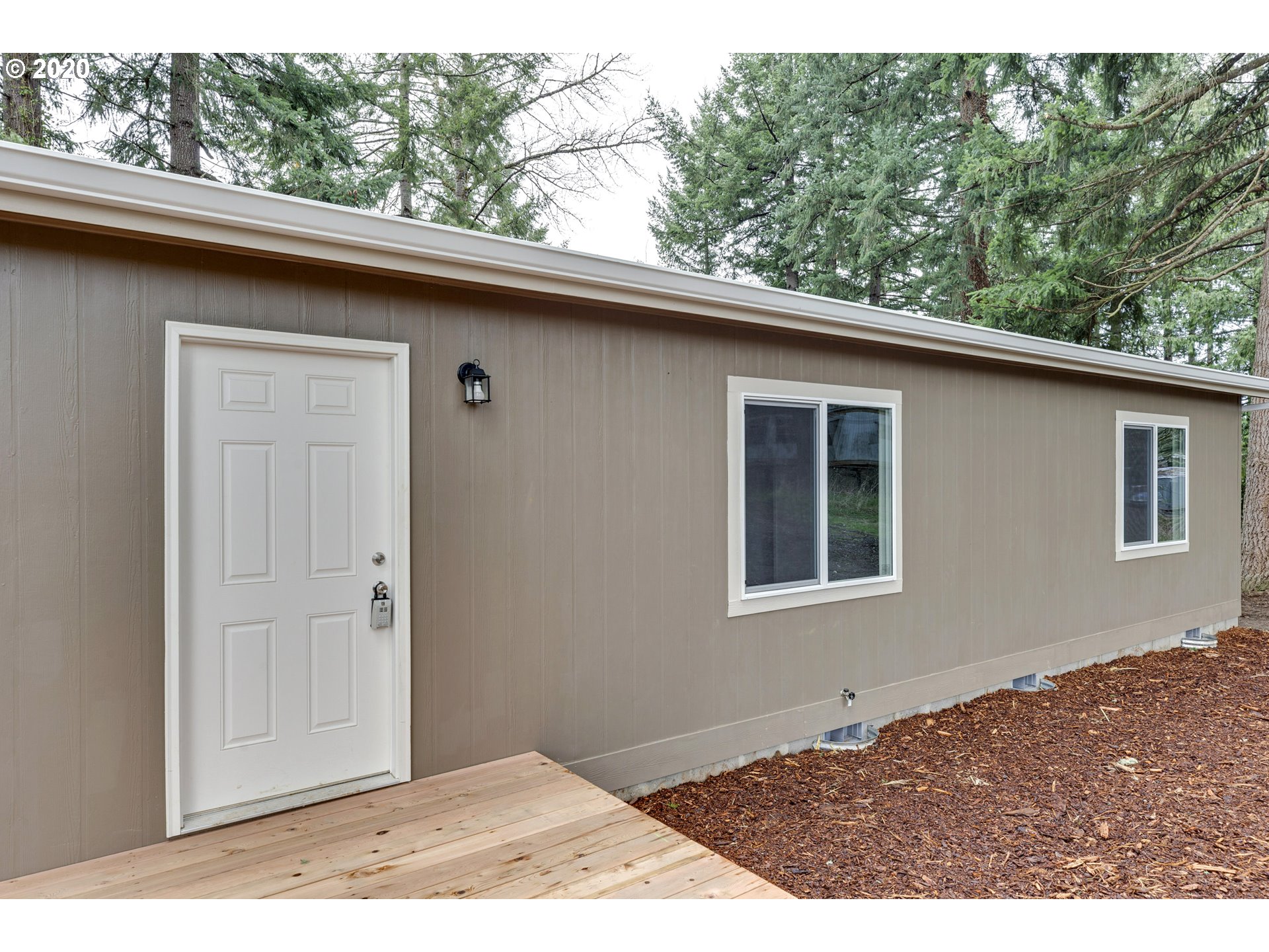 24533 Southeast Howlett Road Eagle Creek, OR 97022 - Photo 4 of 23 Gallery Image 4