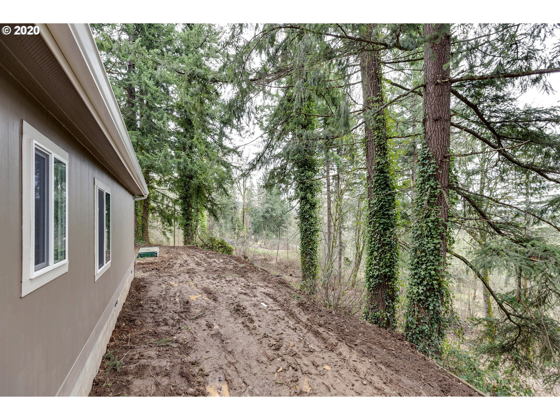 24533 Southeast Howlett Road Eagle Creek, OR 97022 - Photo 5 of 23 Gallery Image 5
