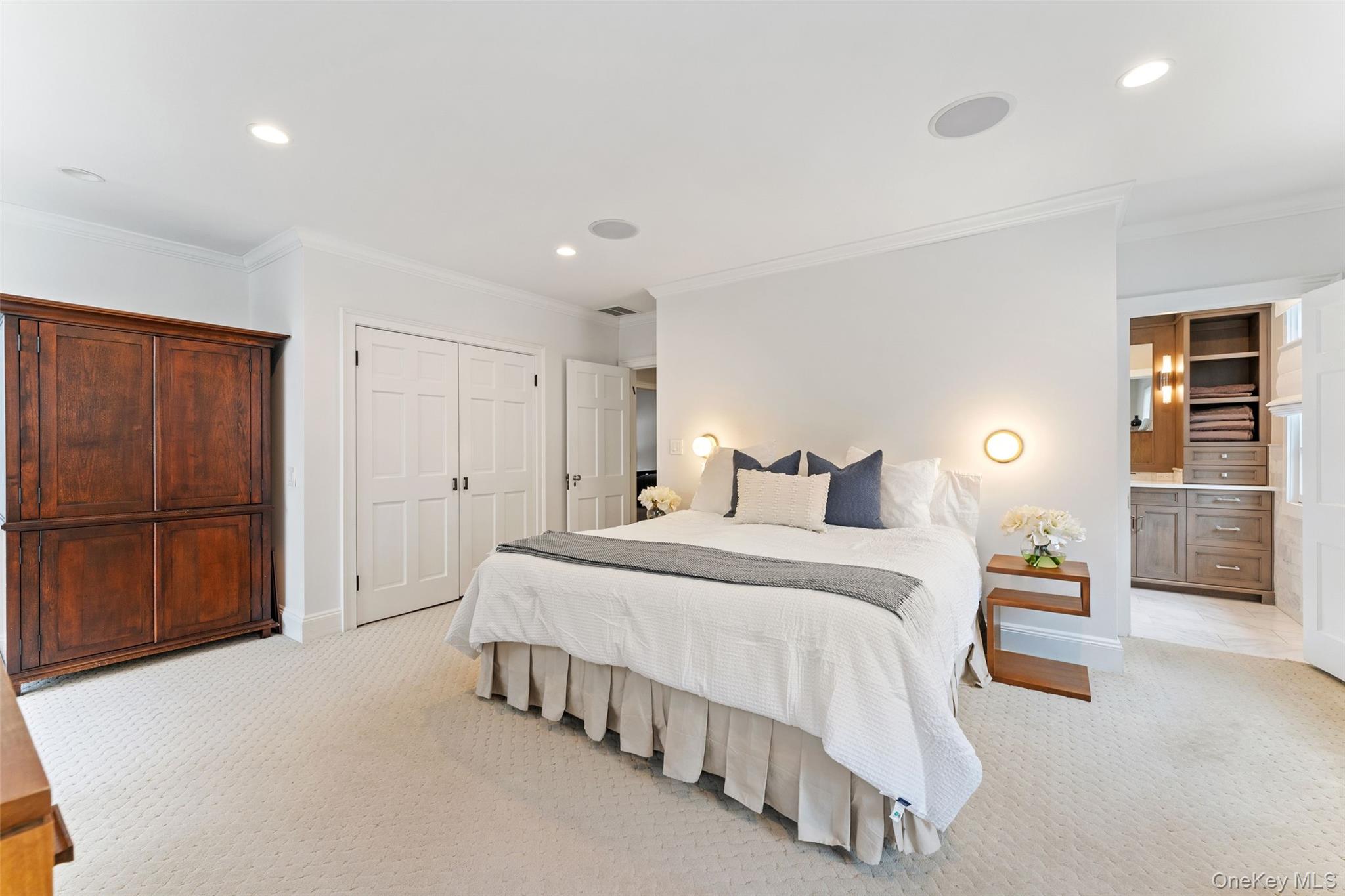 326 Heathcote Road Scarsdale, NY 10583 - Photo 16 of 40