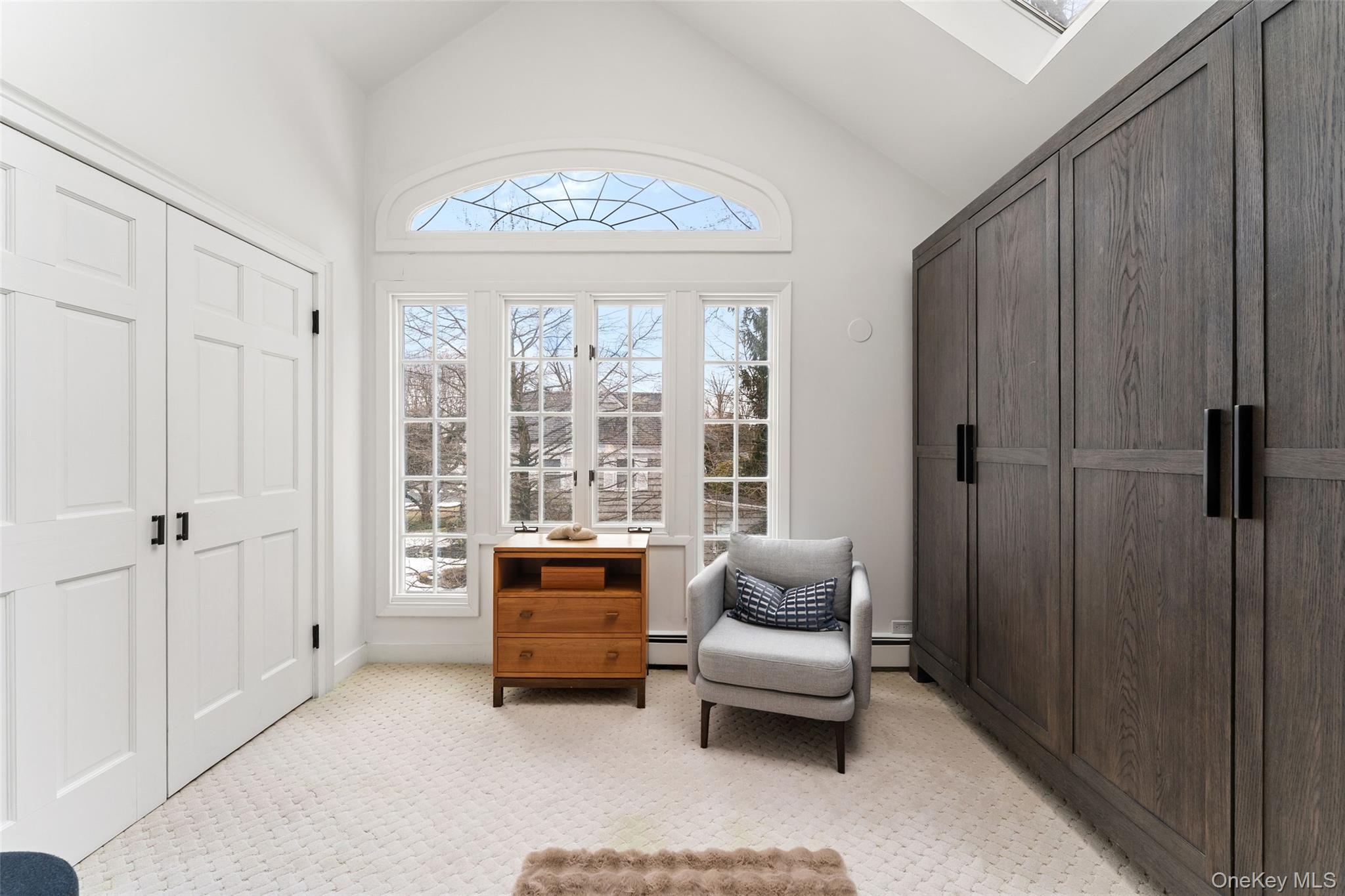 326 Heathcote Road Scarsdale, NY 10583 - Photo 17 of 40 Sitting area