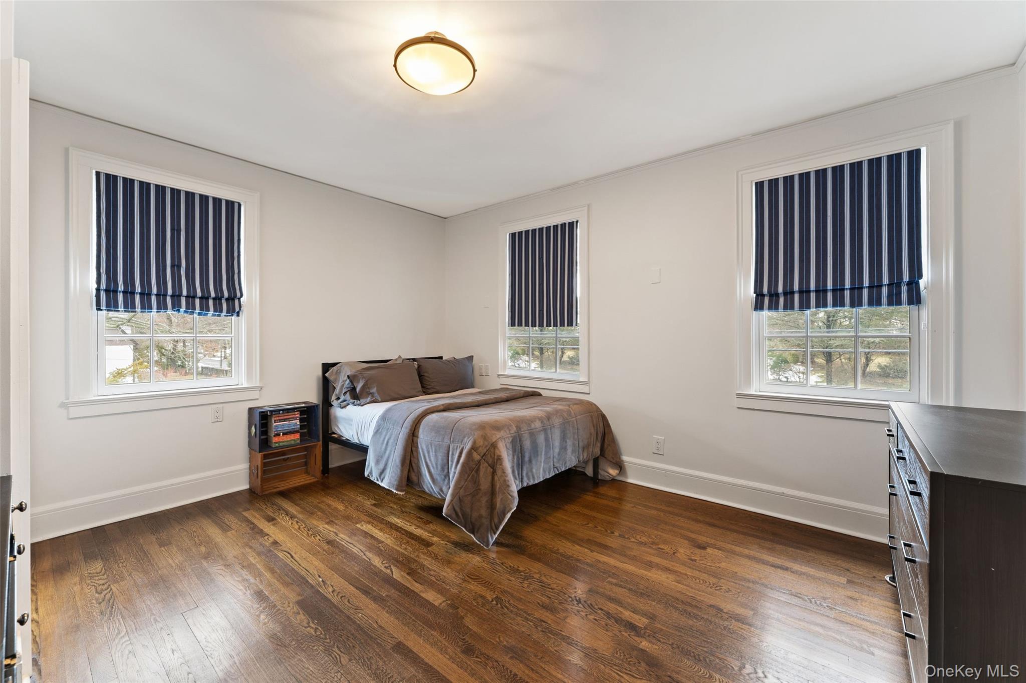 326 Heathcote Road Scarsdale, NY 10583 - Photo 24 of 40