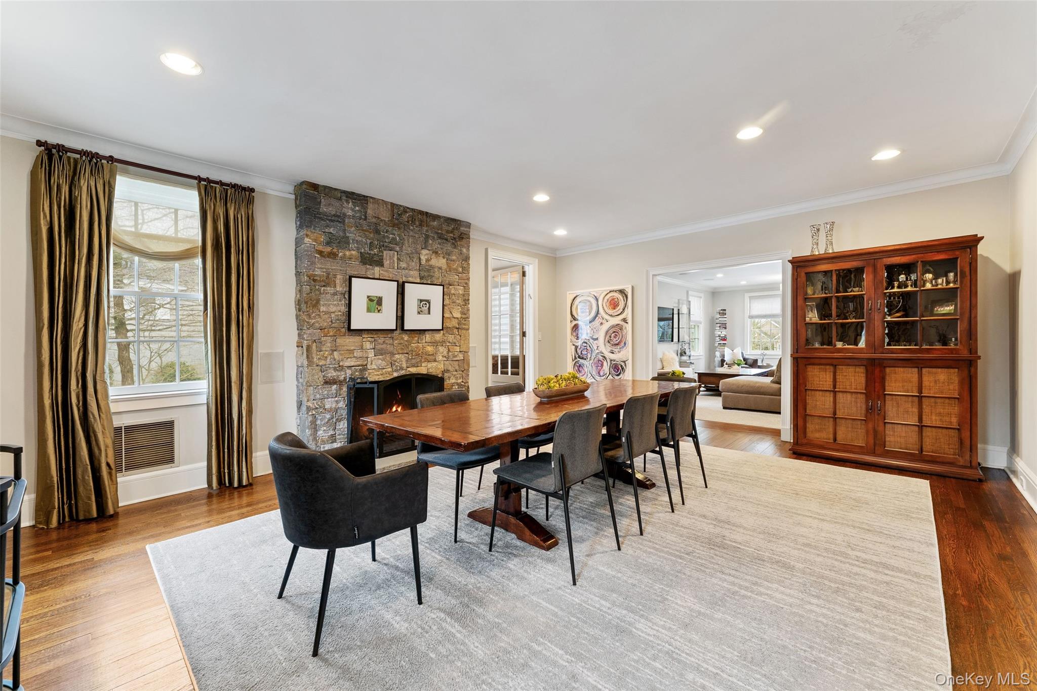 326 Heathcote Road Scarsdale, NY 10583 - Photo 4 of 40 Formal dining room perfect for hosting dinner parties