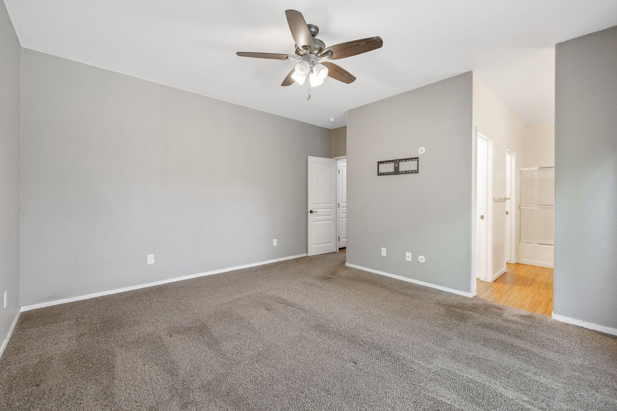 1932 Riesling Street Tulare, CA 93274 - Photo 24 of 34 24-web-or-mls-713A8988