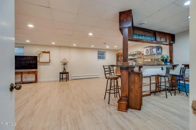 $725,000 | 161 Judge Ben Allen Road, Elizabethton, TN 37643