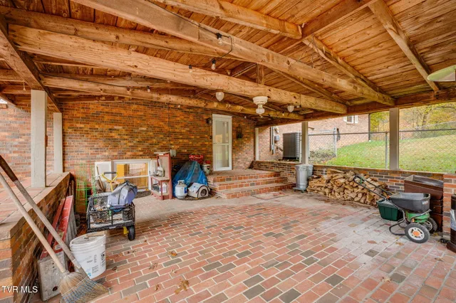 $725,000 | 161 Judge Ben Allen Road, Elizabethton, TN 37643