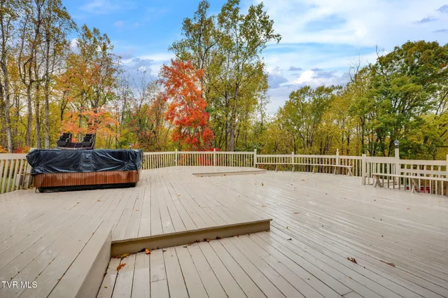 $725,000 | 161 Judge Ben Allen Road, Elizabethton, TN 37643