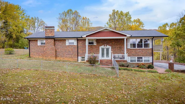 $725,000 | 161 Judge Ben Allen Road, Elizabethton, TN 37643