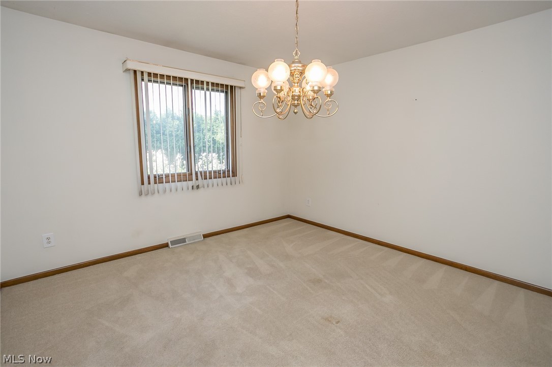 27616 Highland Road Cleveland, OH 44143 - Photo 12 of 25