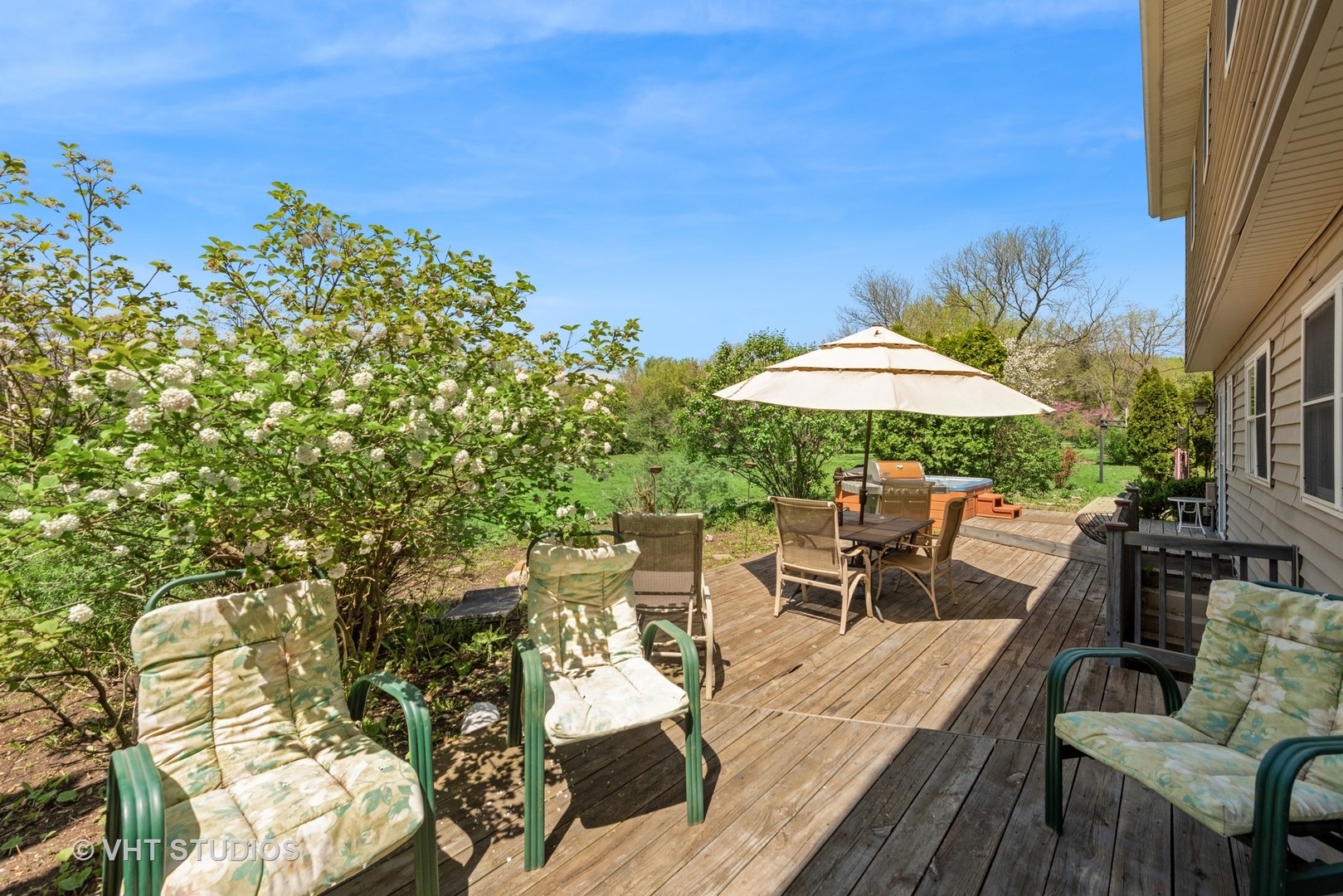237 Valley Road Trout Valley, IL 60013 - Photo 25 of 48 an outdoor space with furniture